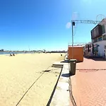 Almada, T0 Apartment *