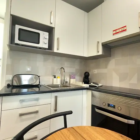 Almada, Seixal Beach House *